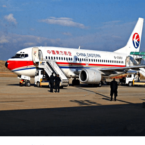 大庆萨尔图机场空运航空快运业稳步发展的原因是什么？